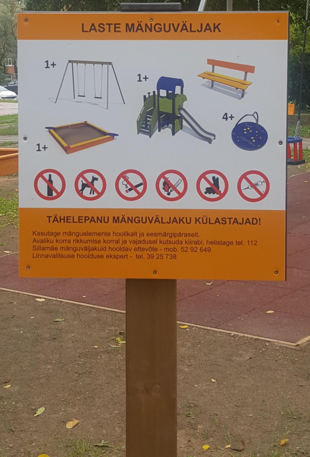 Infobord met houten paal 500 × 500 mm