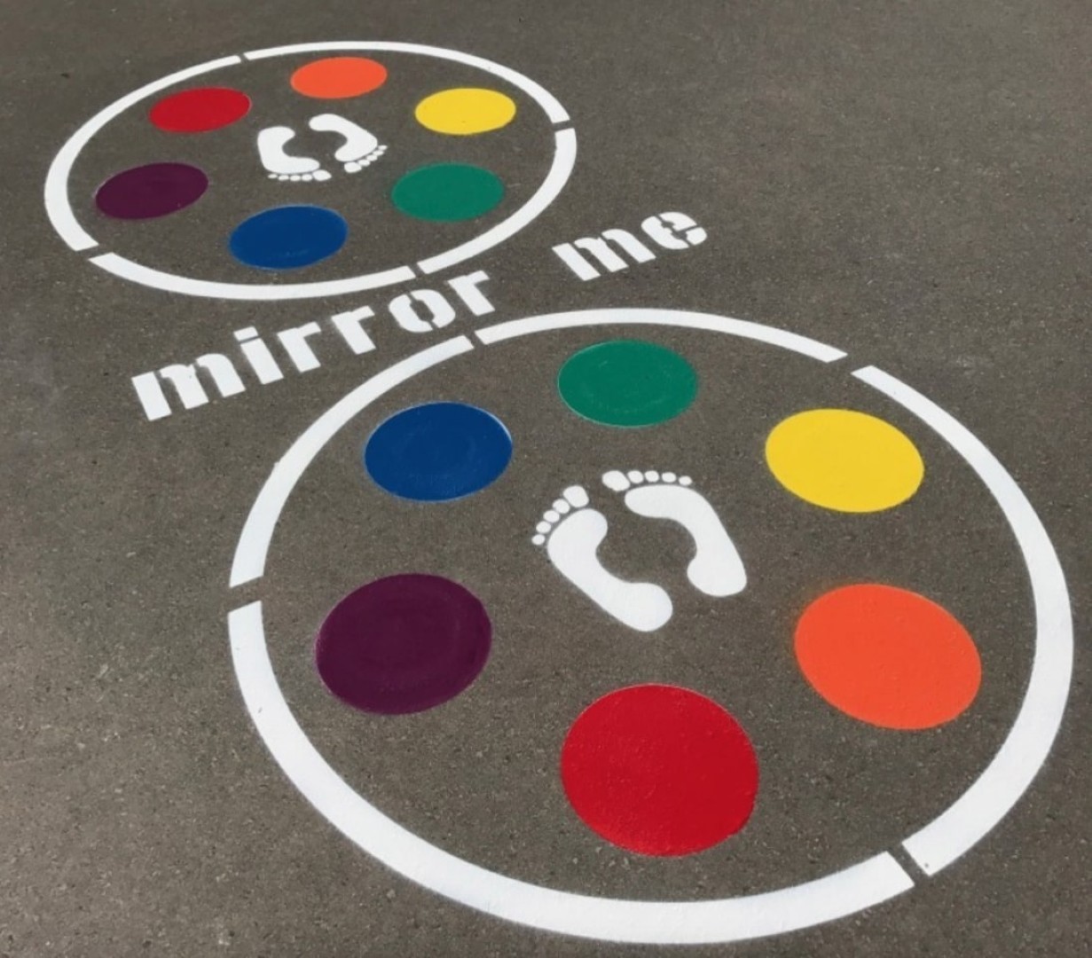 Asfaltspel MIRROR ME