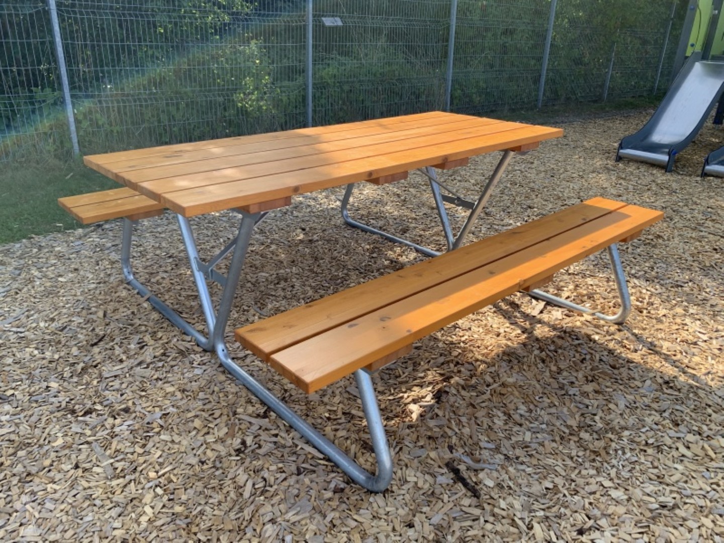 Grote picknicktafel