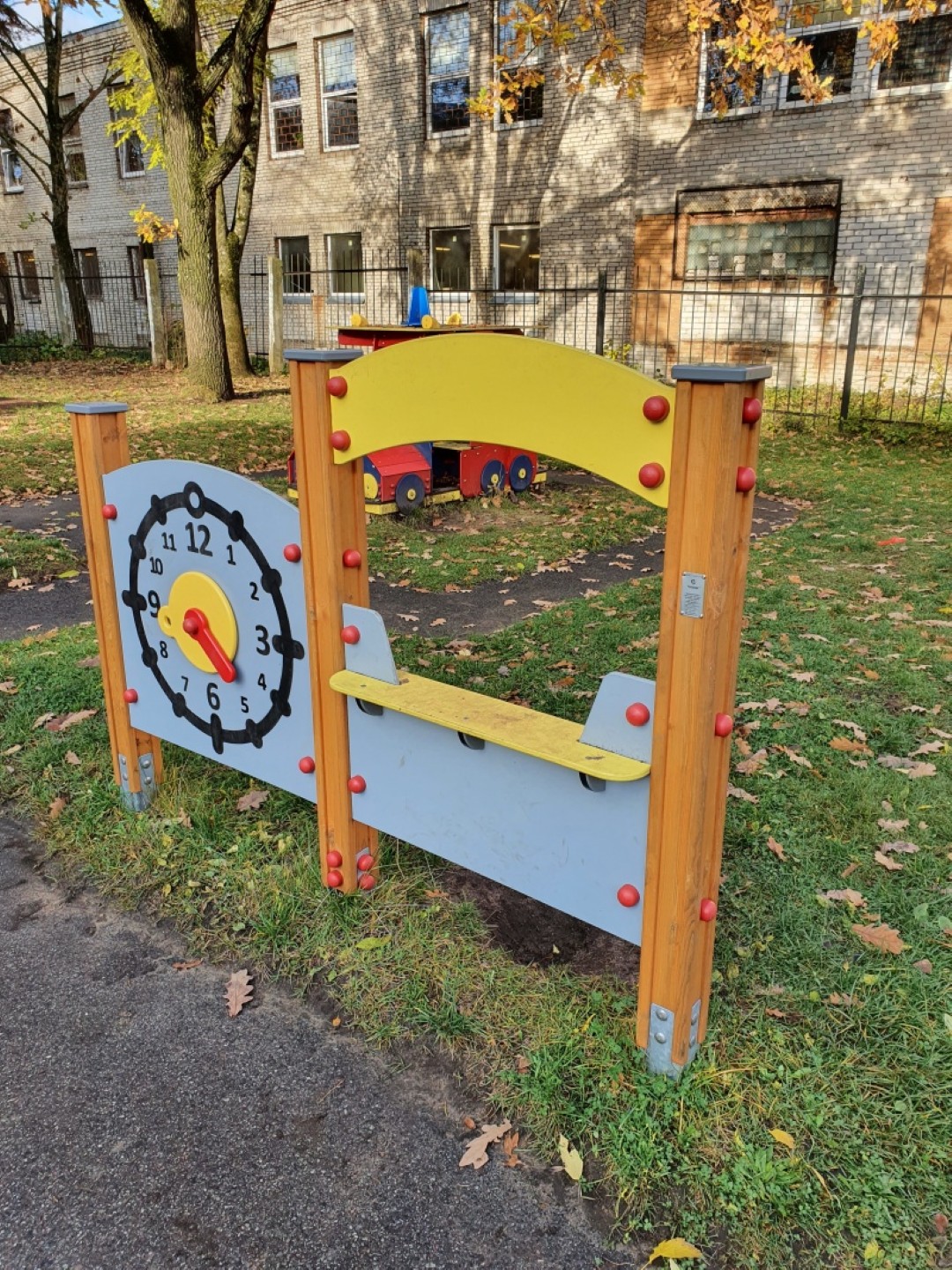 Activiteitenwand KLOK & TELLER