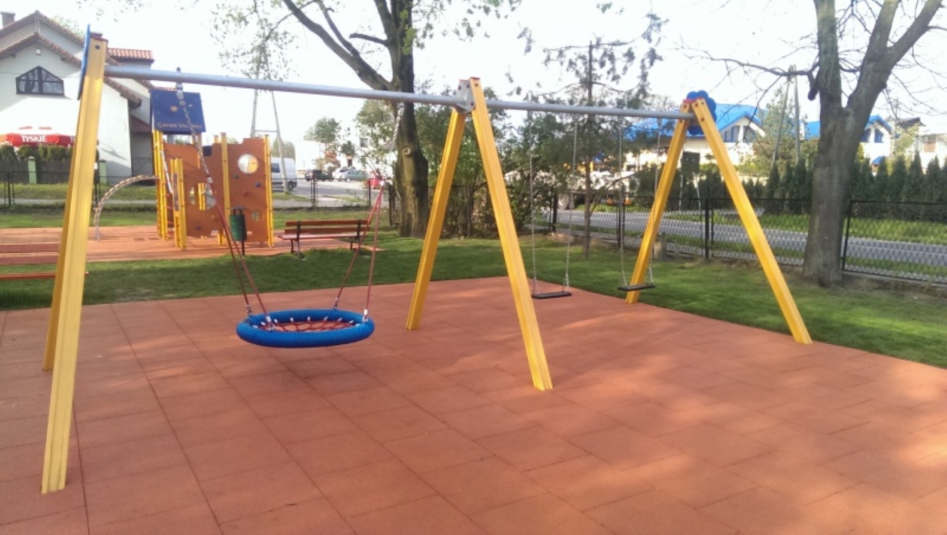 Schommel BELL-FLOWER 4 plaatsen, stalen grondankers (zonder zittingen en beslag)