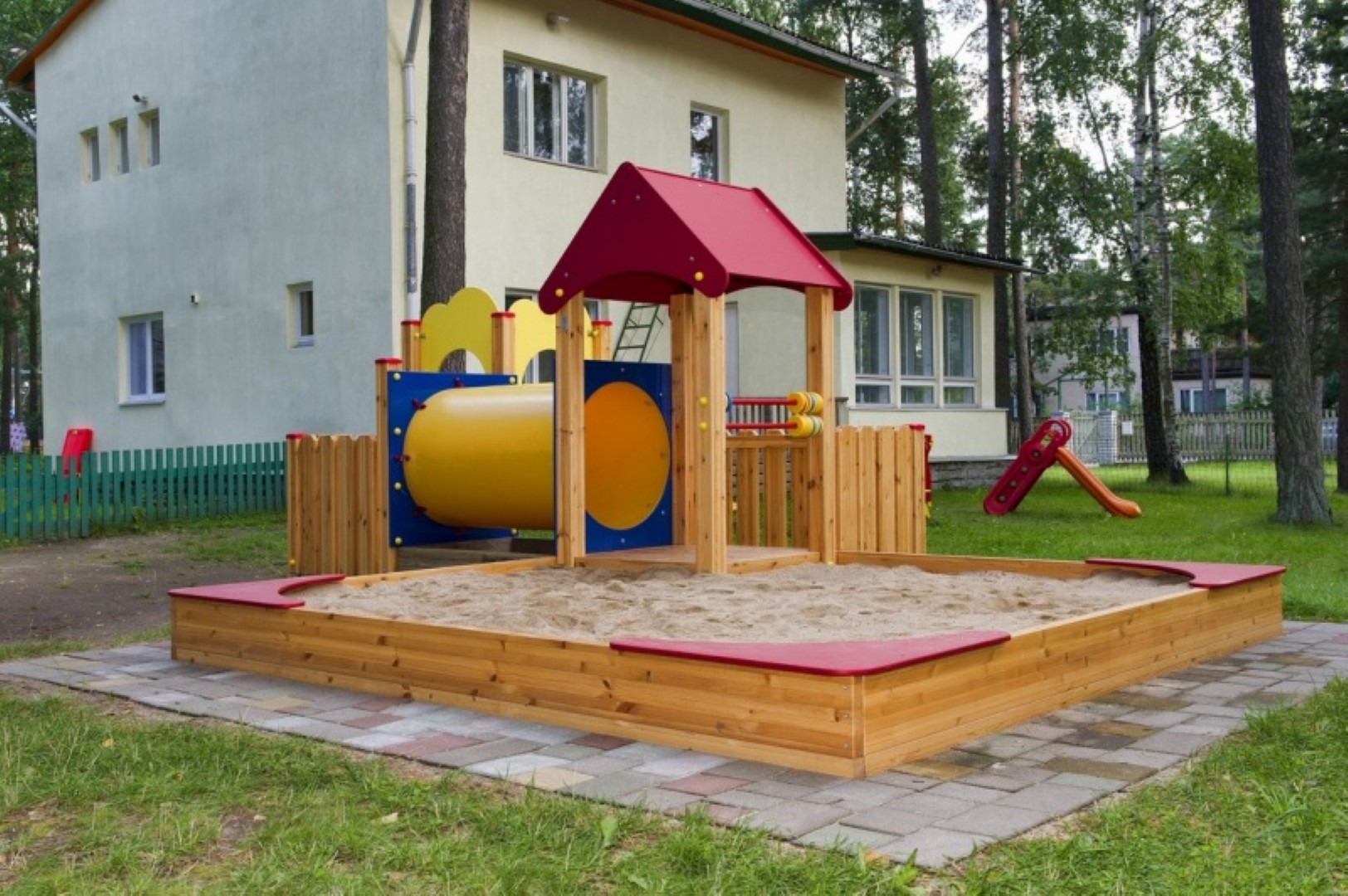 Speeltoestel BABY met zandbak