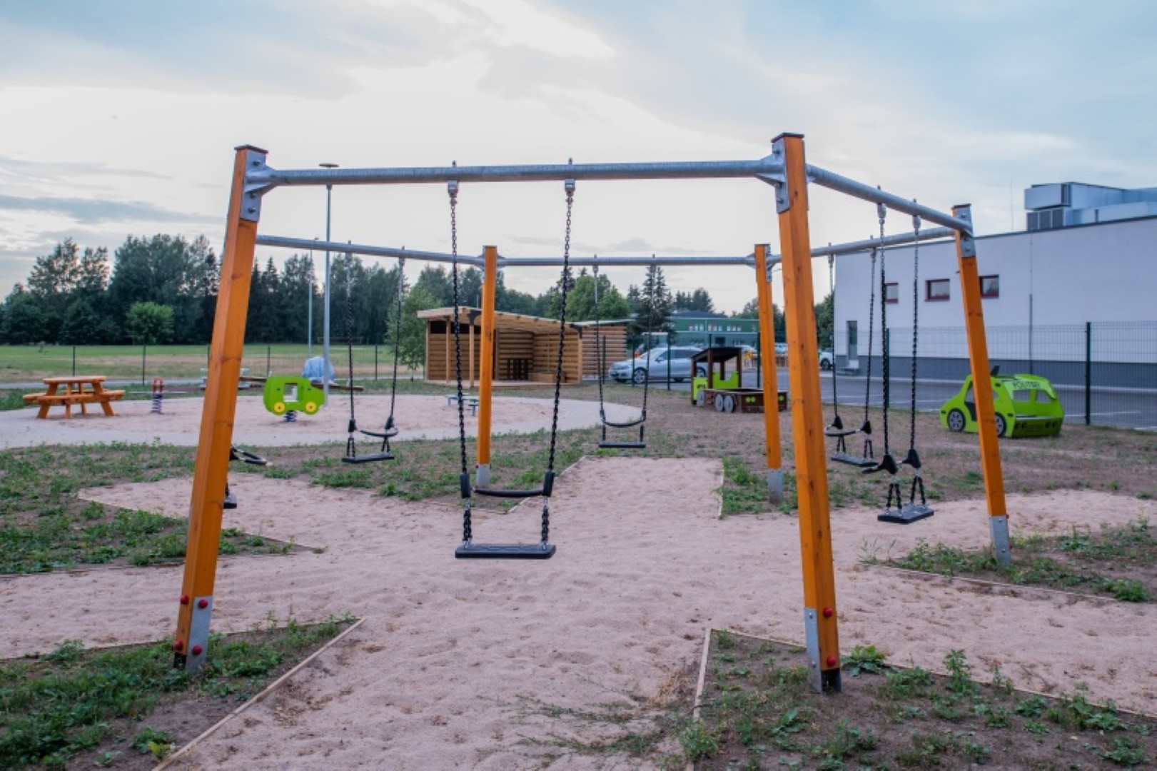 Rondschommel 6 zitplaatsen (met zitjes)