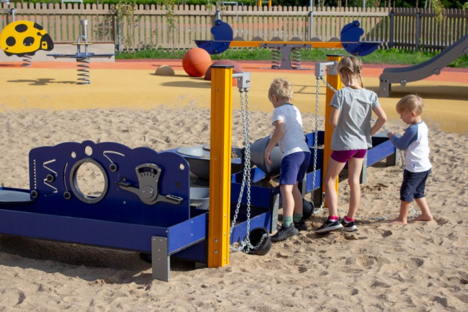 Multifunctionele zandbakken met spelmodules