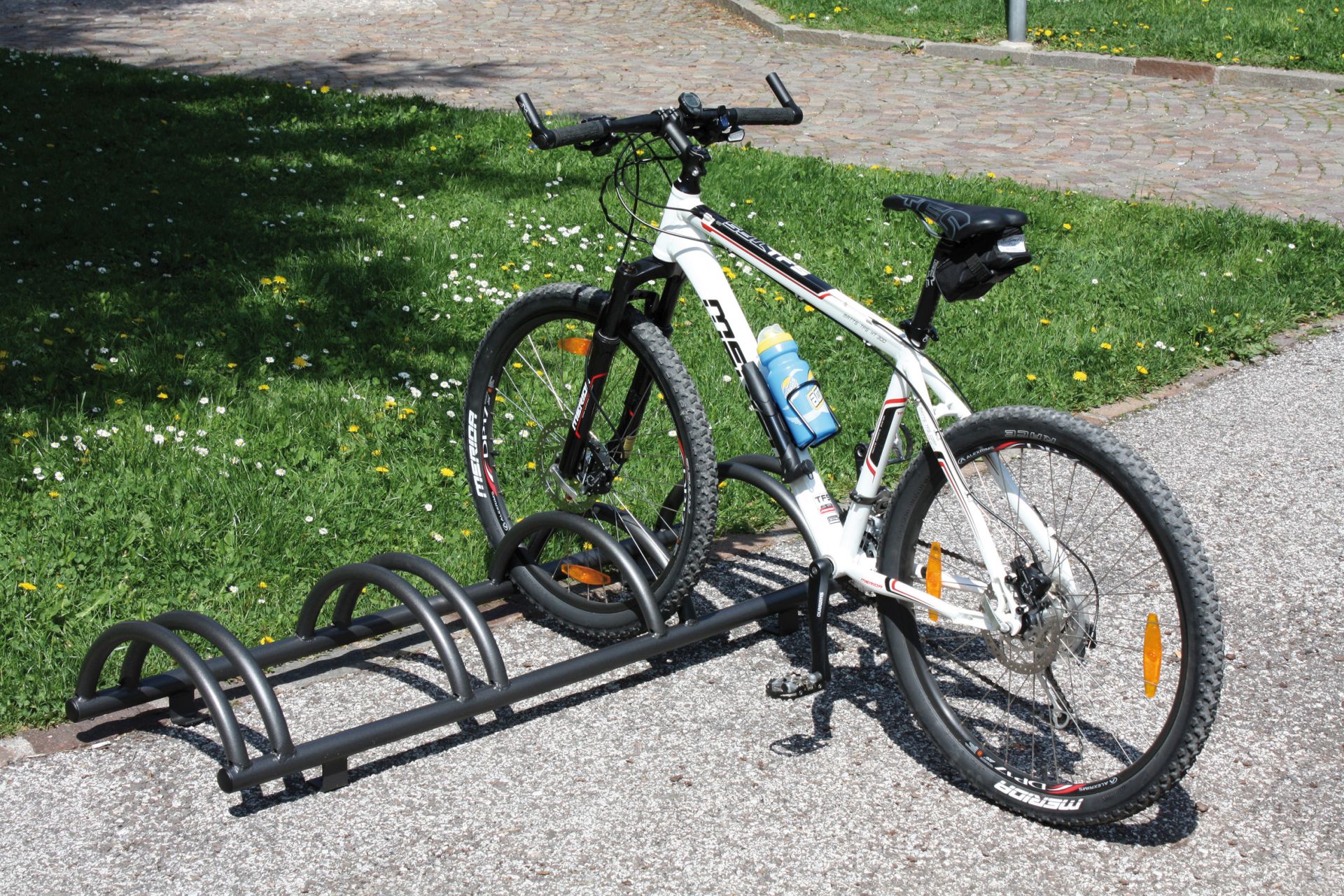 Bike fietsenrek, cm 150 - voor 4 fietsen, zwart gelakt