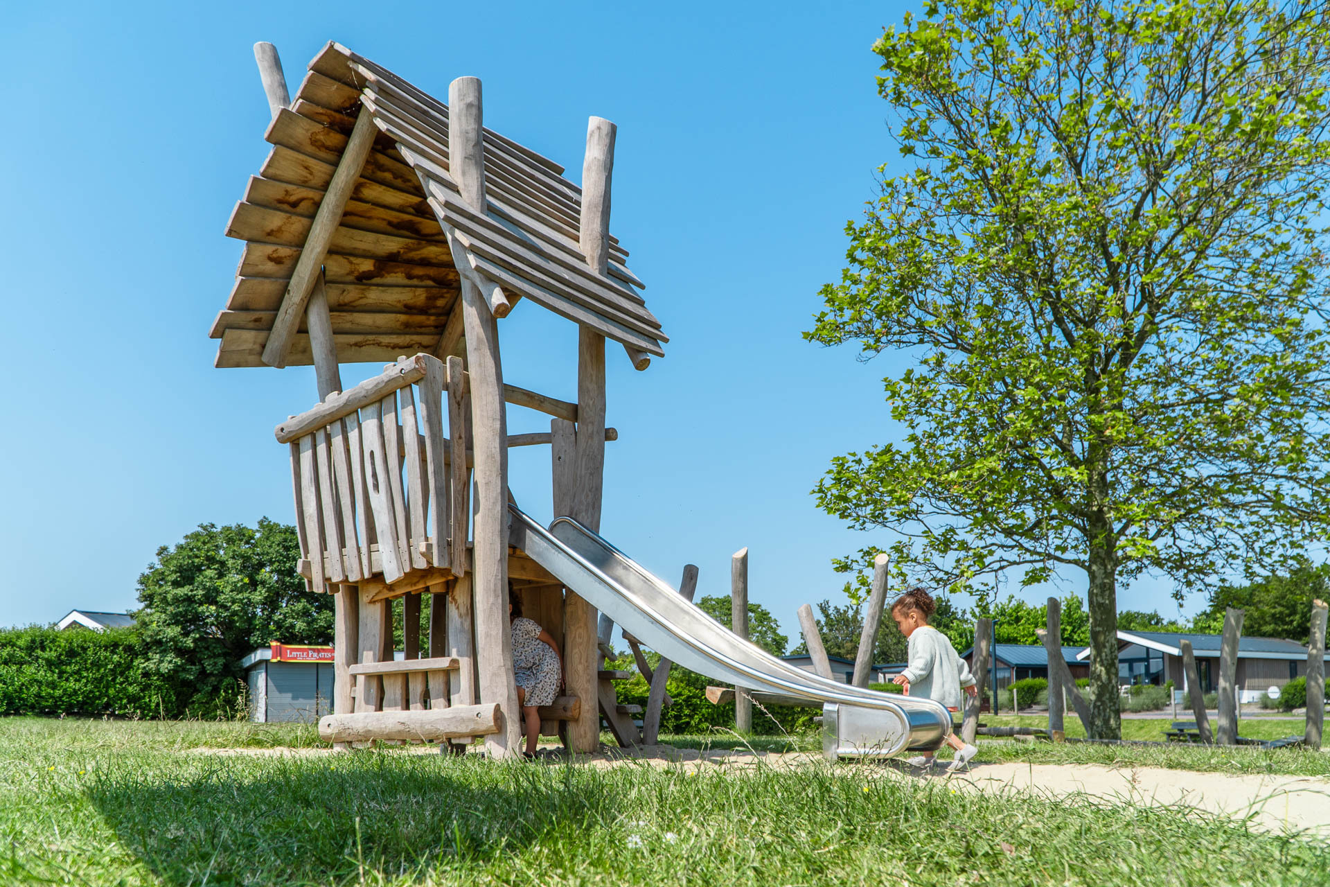 Boskabouter met glijbaan