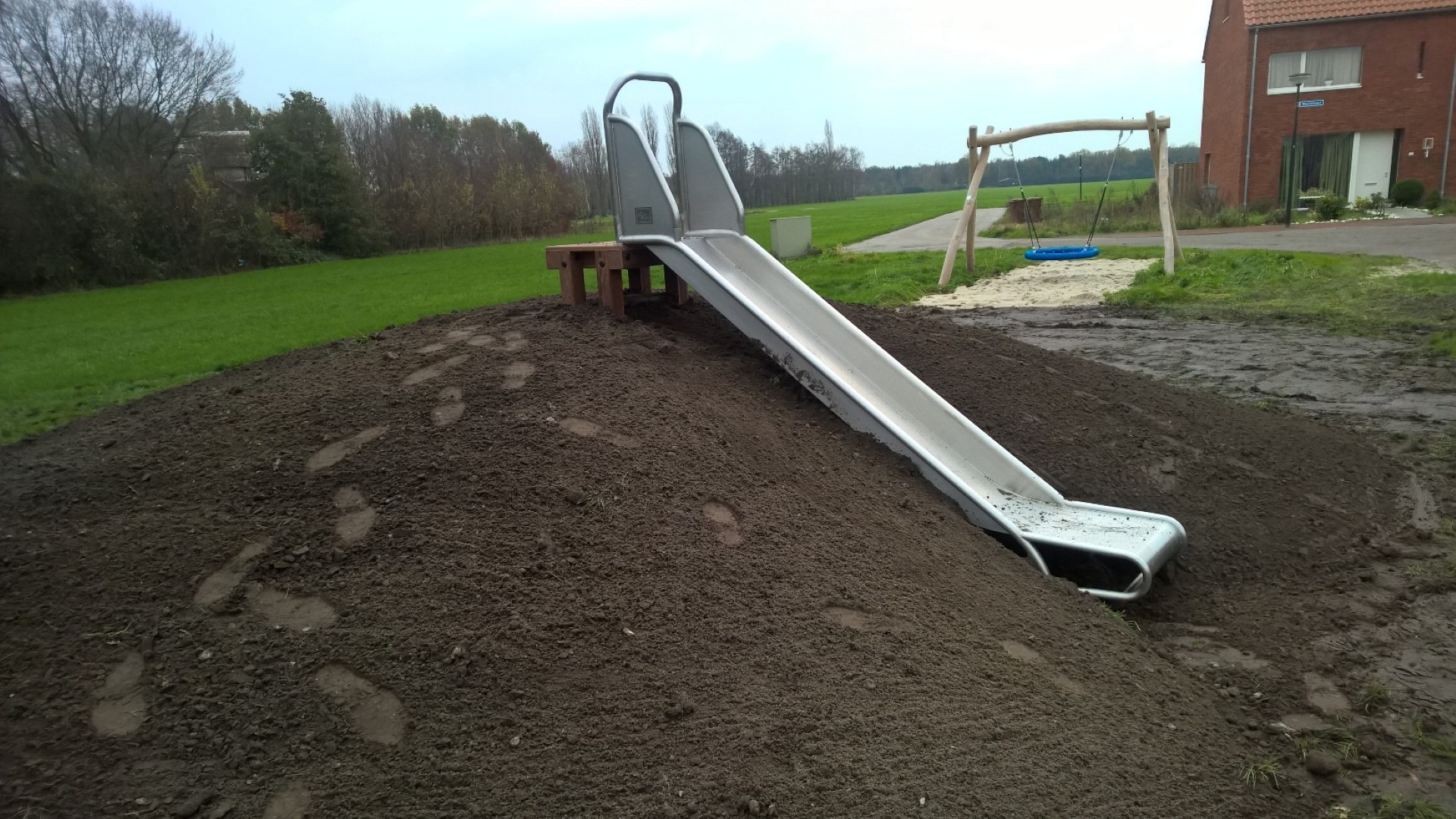 Taludglijbaan, hardh onderstel met RVS glb, plateau 200 cm